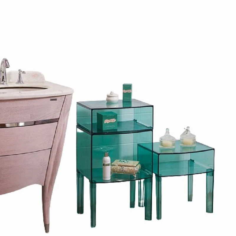 Armoire en plastique transparent